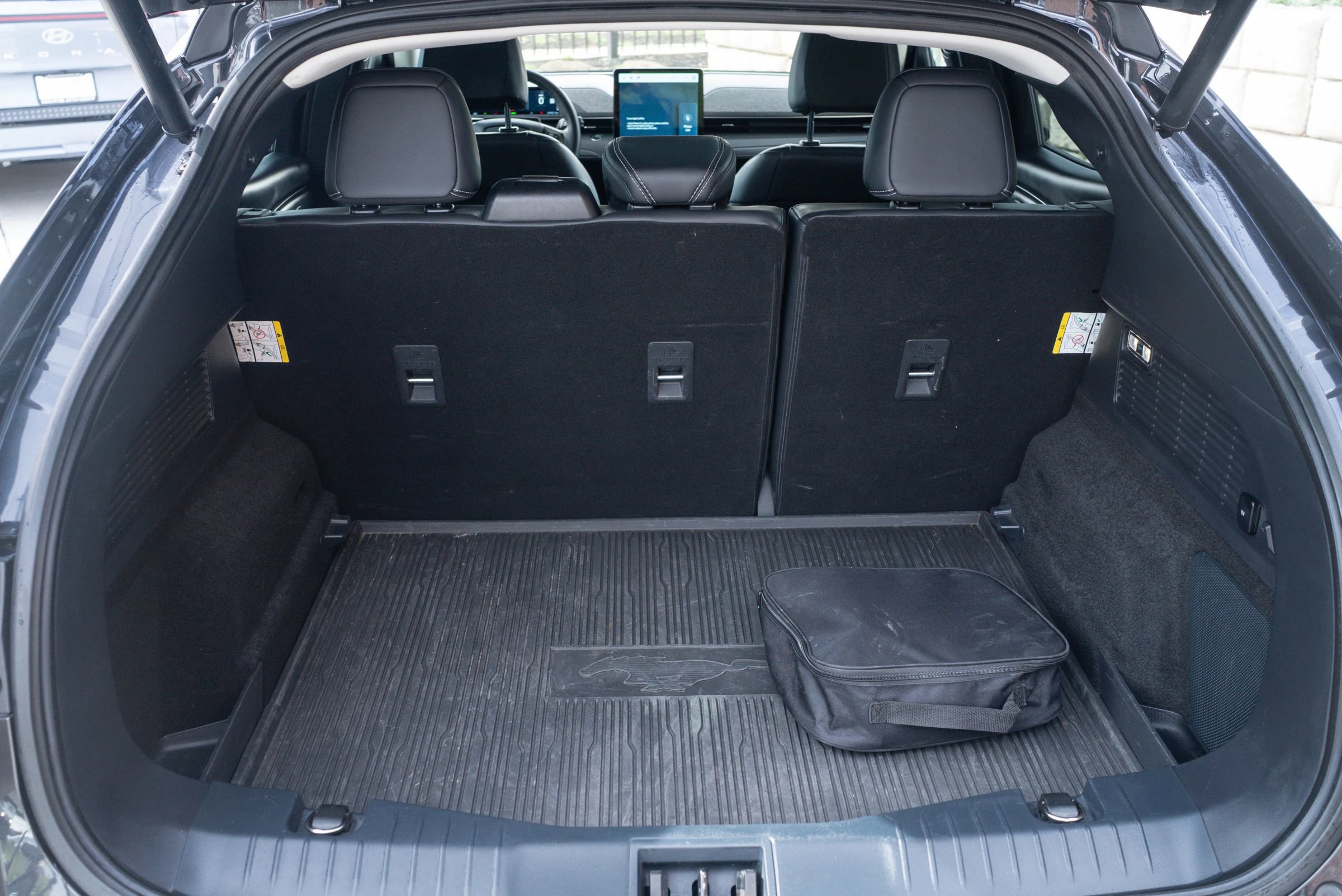 Used 2022 Ford Mustang Mach-E Premium image 7