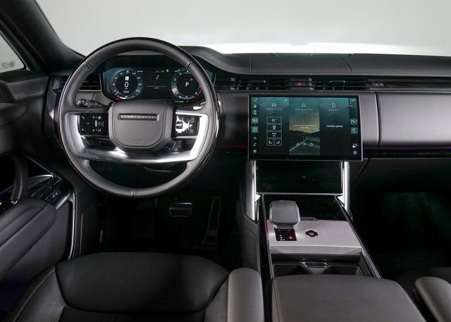 New 2026 Land Rover Range Rover SE image 11