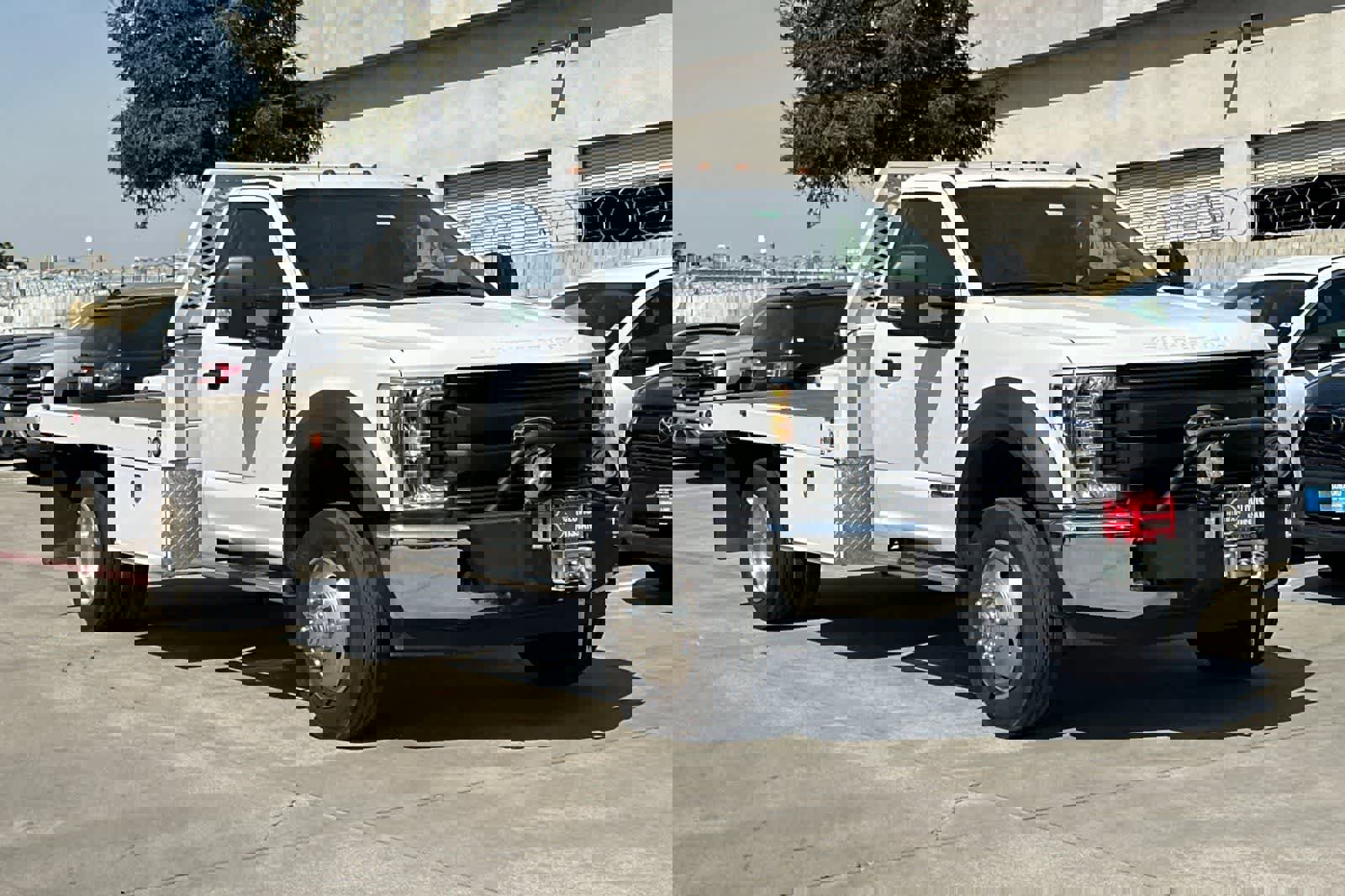 Used 2019 Ford F550 2WD Regular Cab Super Duty image 8