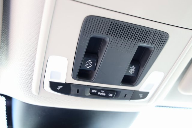 New 2025 Honda Pilot Touring image 25