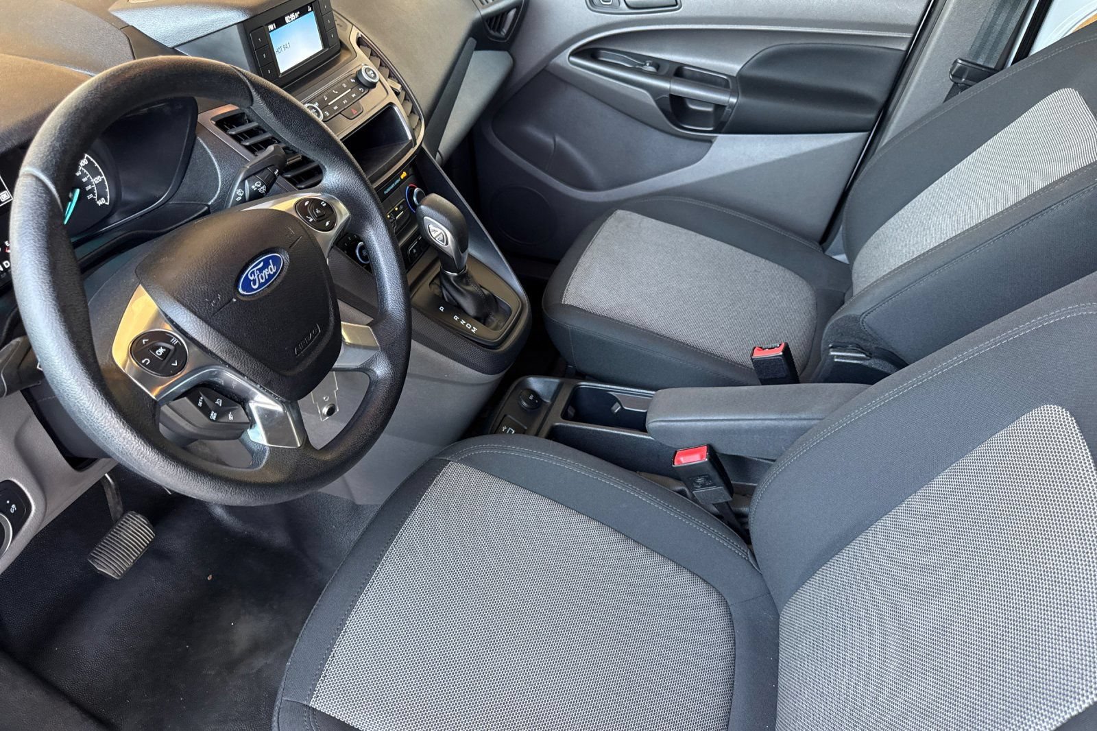 Used 2023 Ford Transit Connect XL FWD image 10