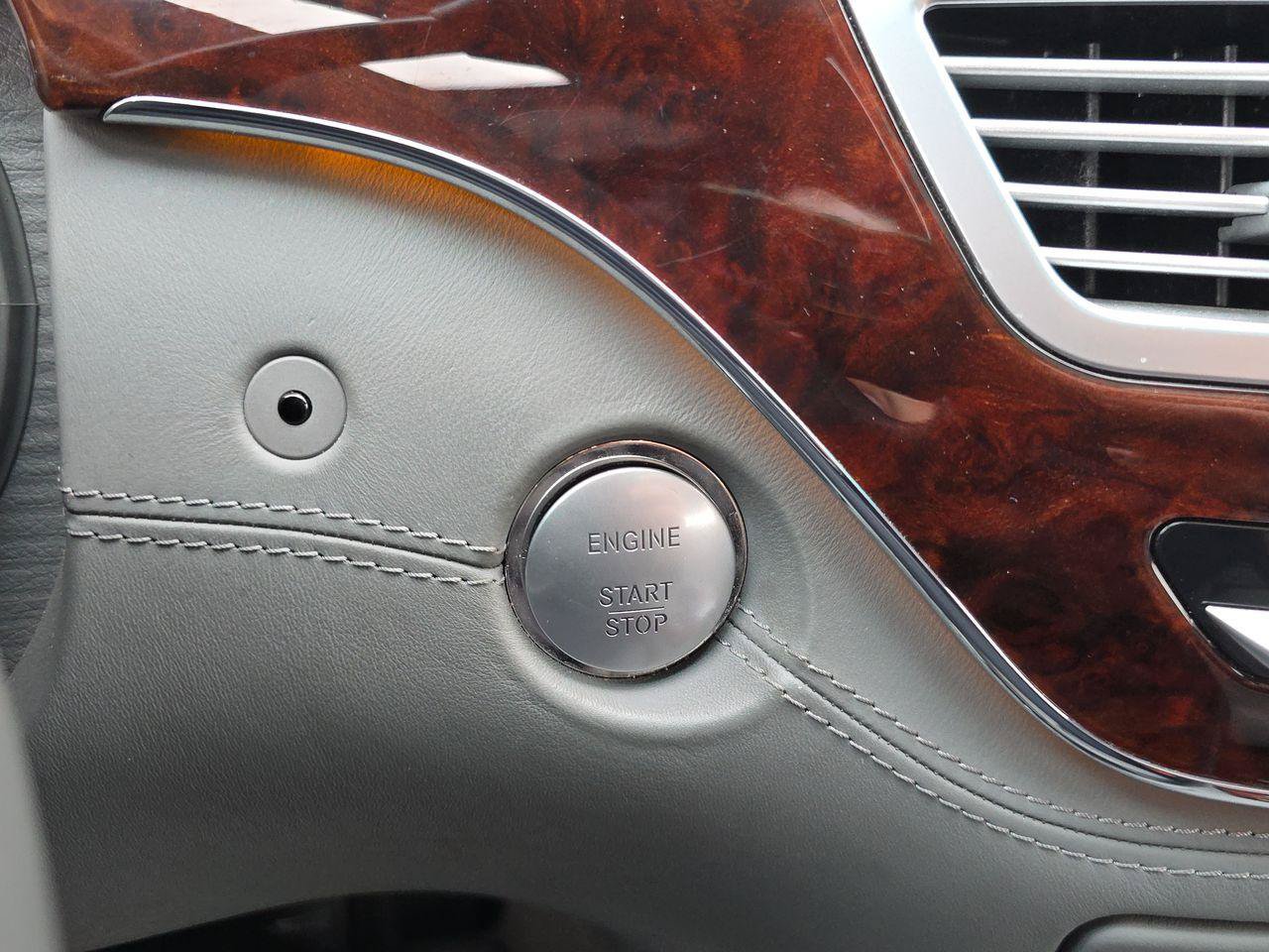 Used 2008 Mercedes-Benz S 600 image 22