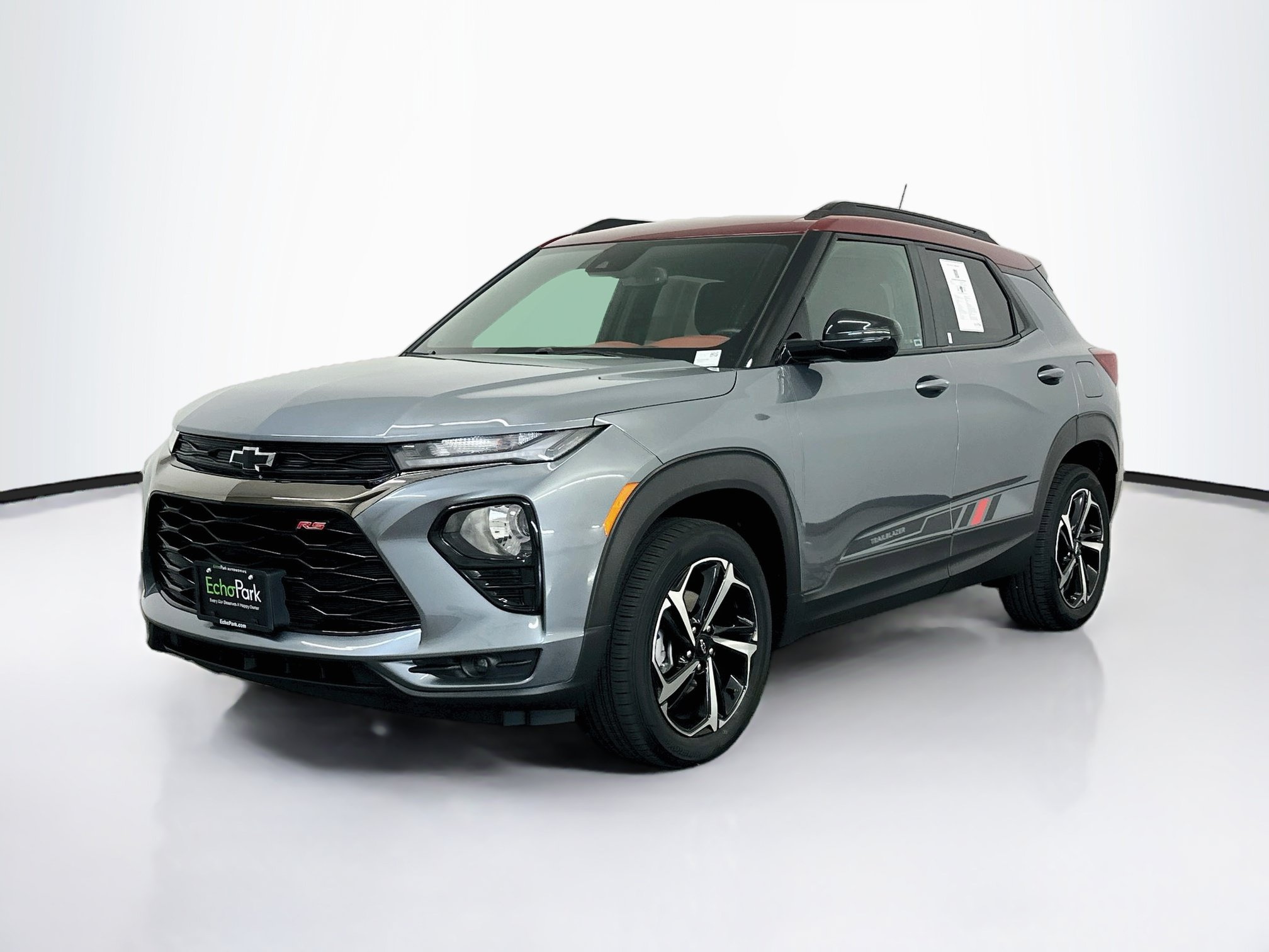 Used 2022 Chevrolet TrailBlazer RS w/ Technology Package AWD/4WD image 3