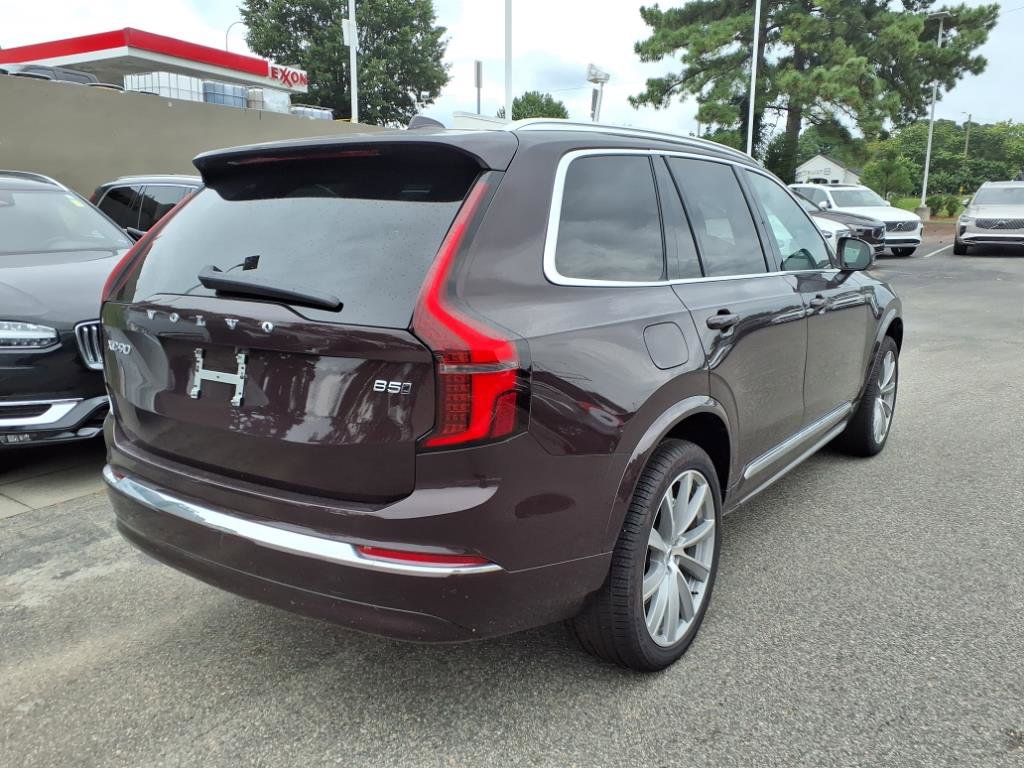 New 2025 Volvo XC90 B5 Core w/ Climate Package image 3