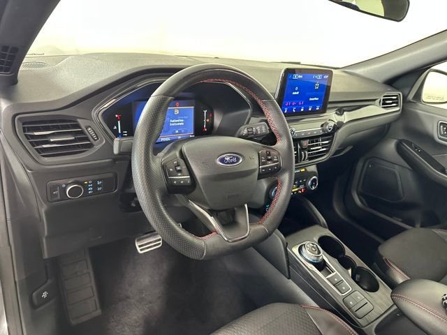 Used 2023 Ford Escape ST-Line image 13