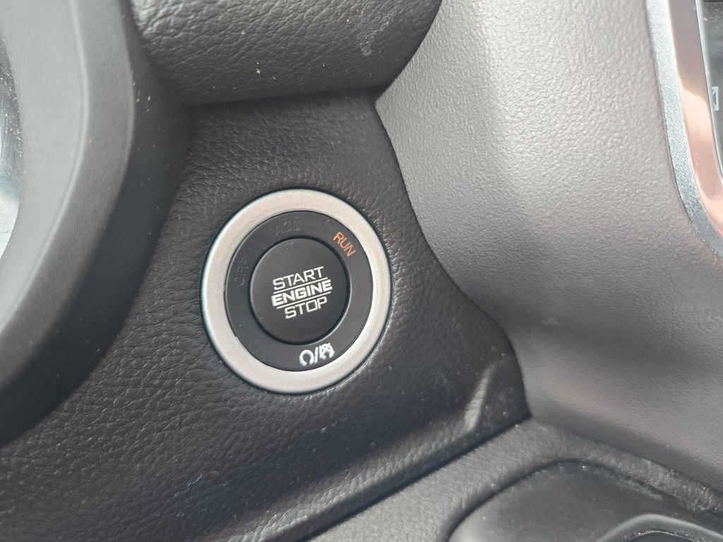 Used 2023 RAM 1500 Laramie image 31