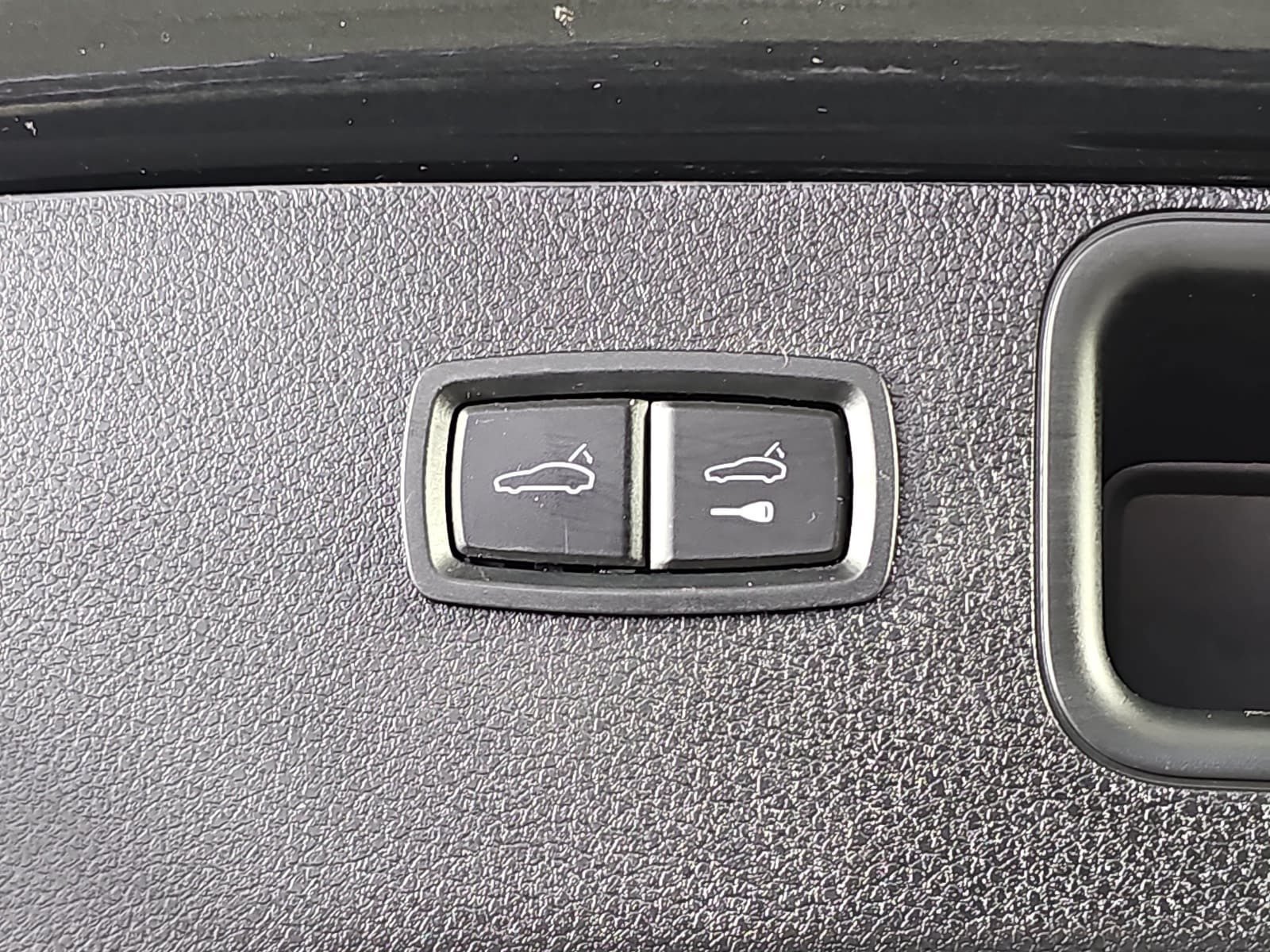 Used 2018 Porsche Macan S AWD/4WD image 13