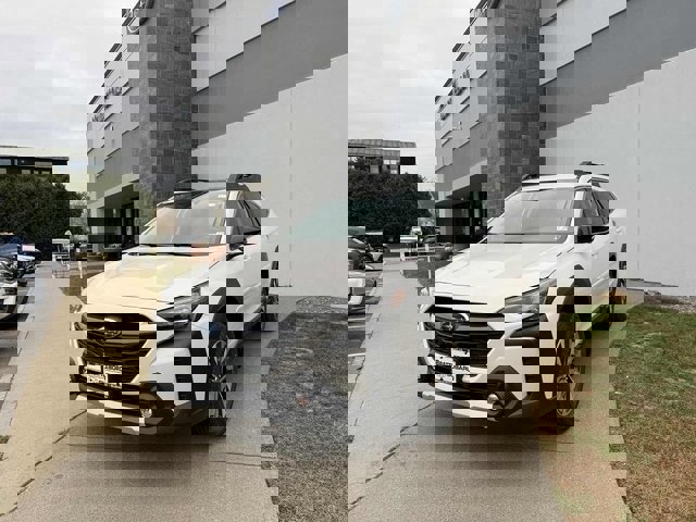 New 2025 Subaru Outback Limited XT image 10