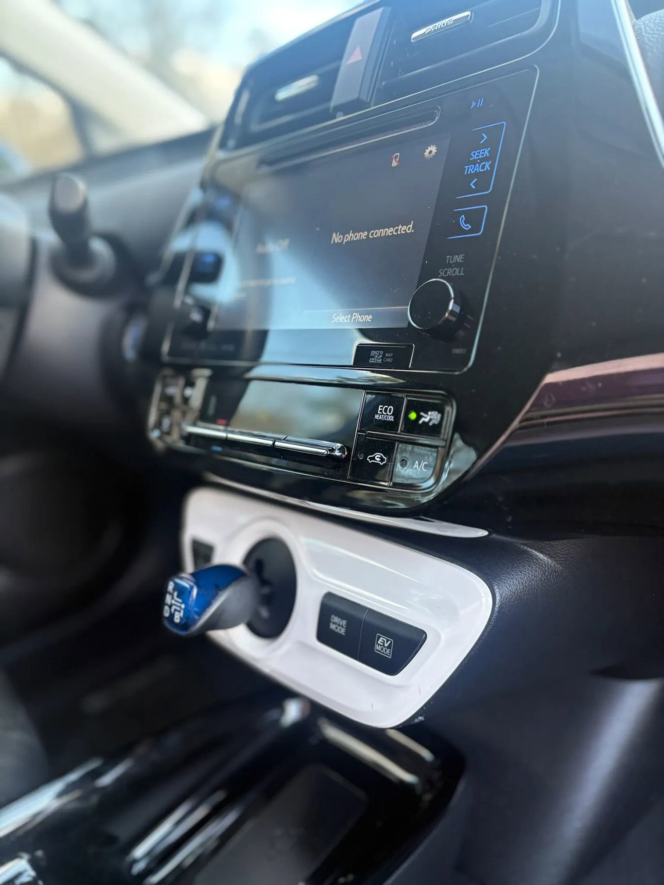 Used 2018 Toyota Prius Three FWD image 20