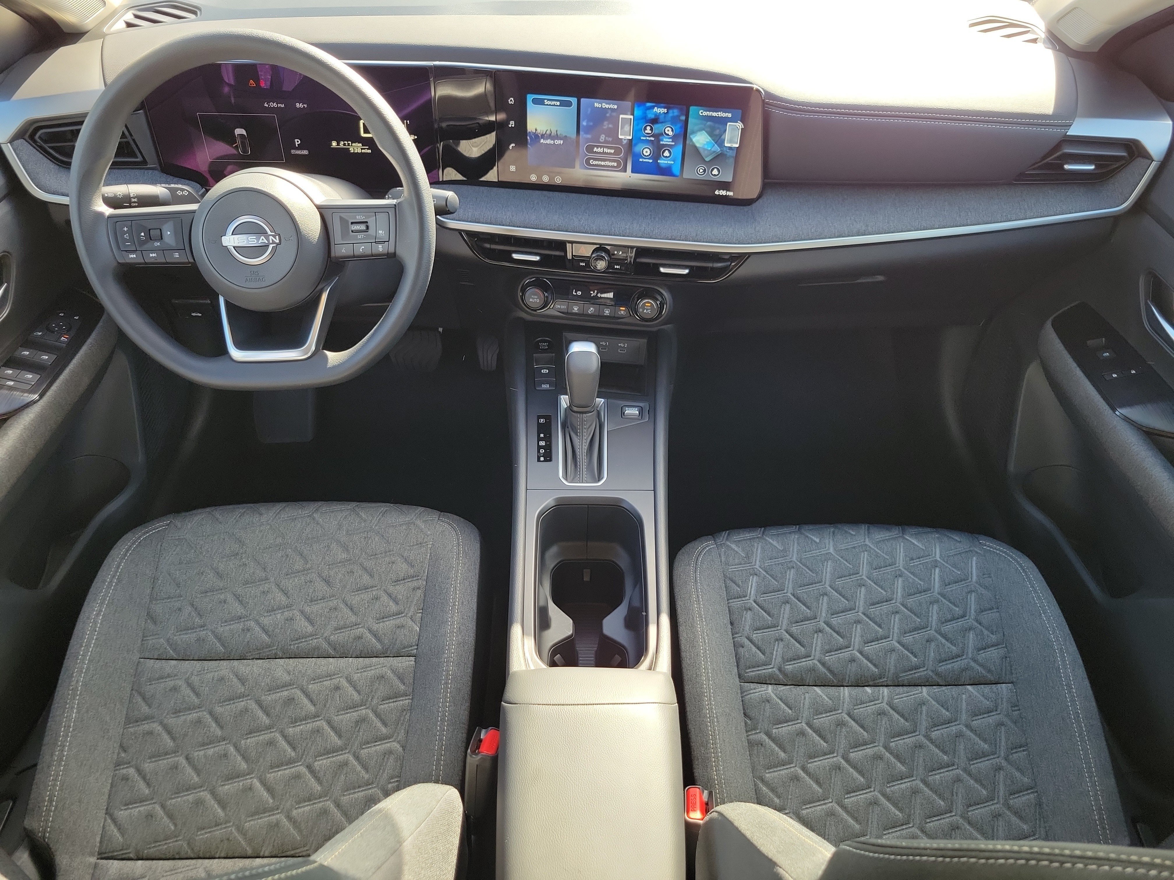 Used 2026 Nissan Kicks SV FWD image 20