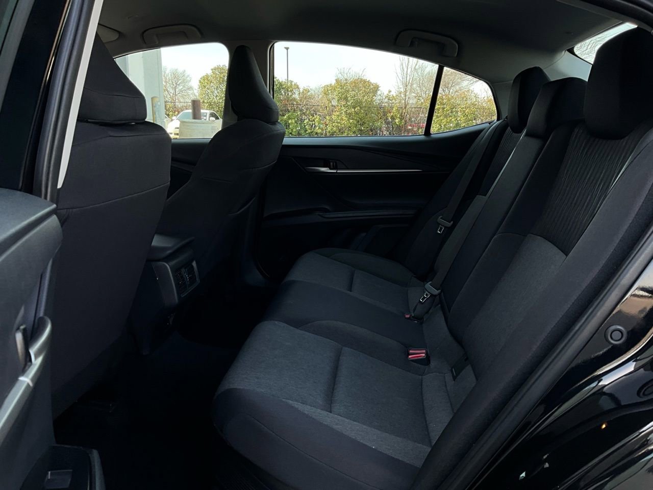 Used 2025 Toyota Camry LE image 11