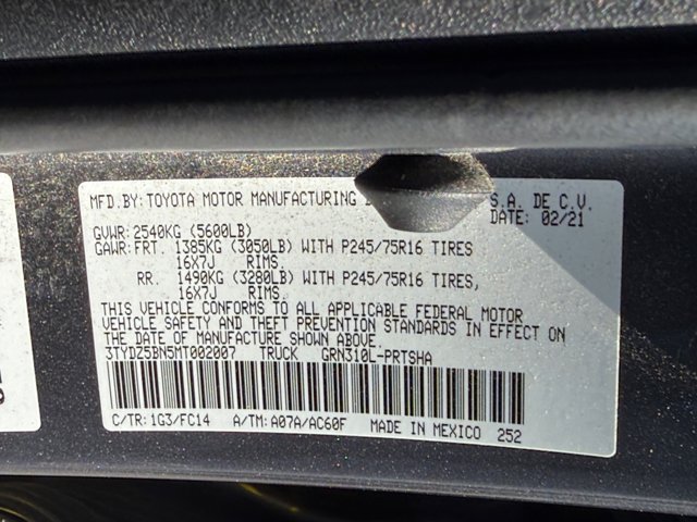 Used 2021 Toyota Tacoma SR5 AWD/4WD image 28