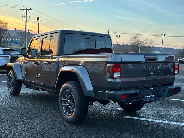 New 2026 Jeep Gladiator Sport AWD/4WD image 2