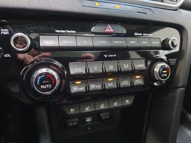 Used 2020 Kia Sportage EX w/ Option Group 15 AWD/4WD image 23