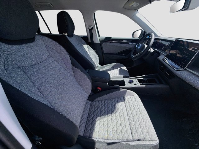 New 2026 Volkswagen Tiguan S AWD/4WD image 28
