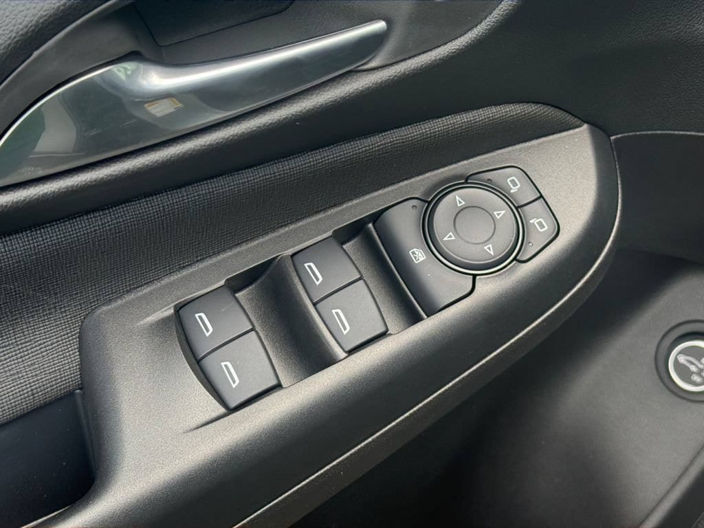New 2026 Buick Envista Sport Touring w/ Convenience I Package FWD image 28