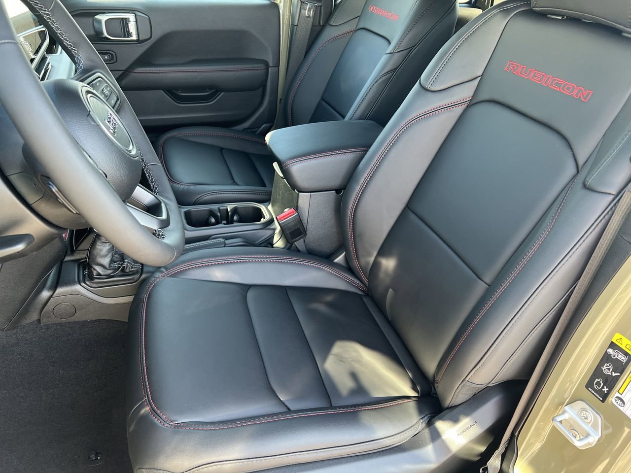 Used 2025 Jeep Wrangler Unlimited Rubicon image 21