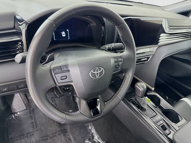 Certified 2025 Toyota Camry SE image 9