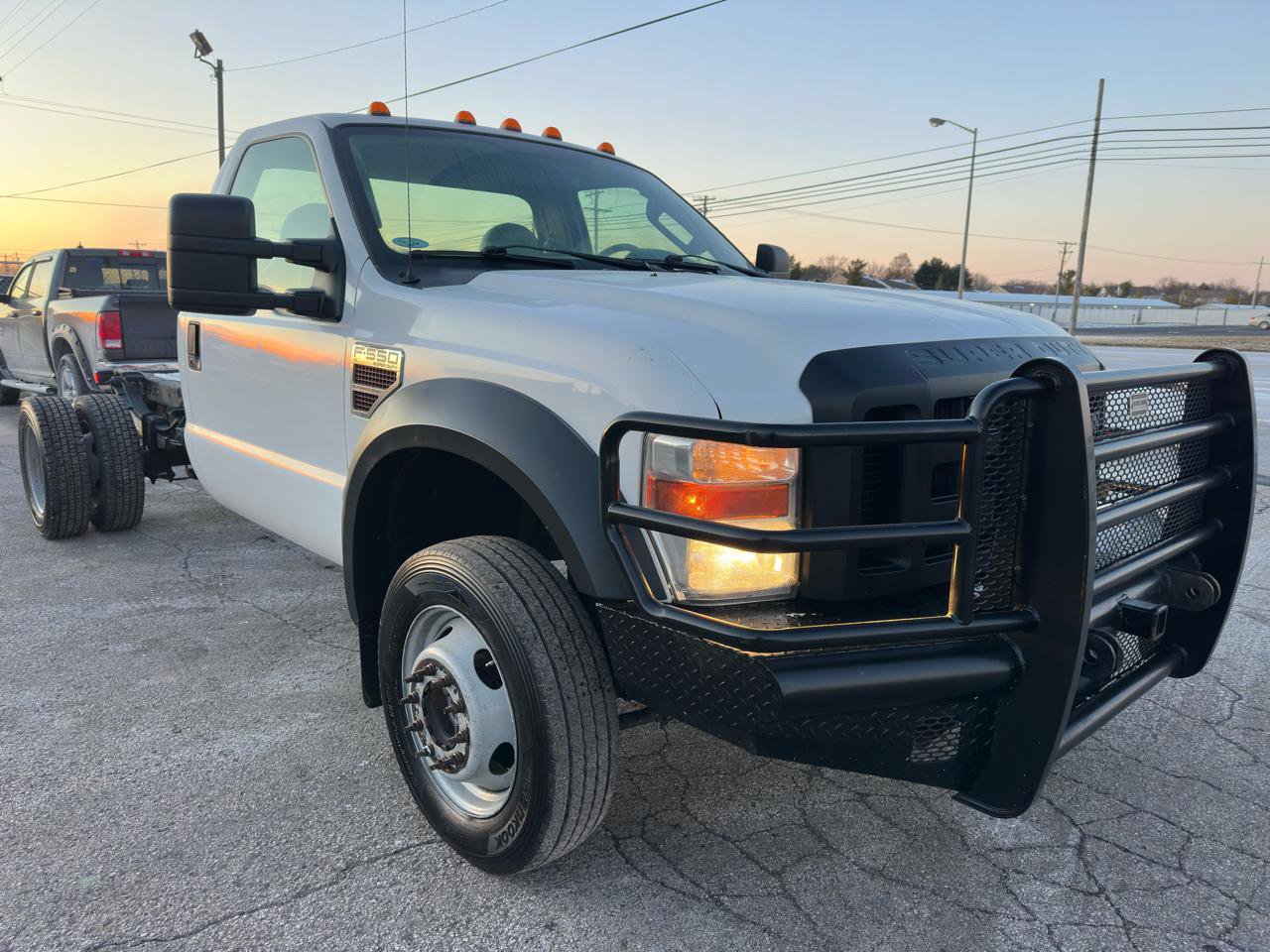 Used 2008 Ford F550 4x4 Regular Cab Super Duty image 17