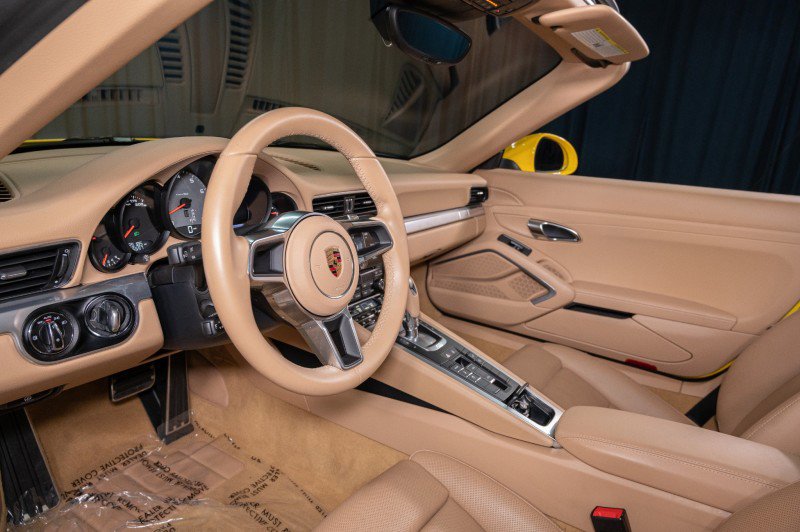 Used 2017 Porsche 911 Targa 4S image 21