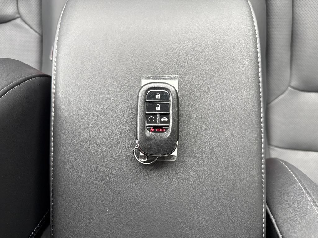 Certified 2025 Honda Accord Touring image 16