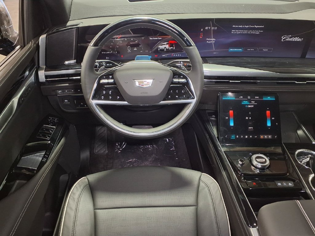 New 2026 Cadillac Escalade Sport AWD/4WD image 13