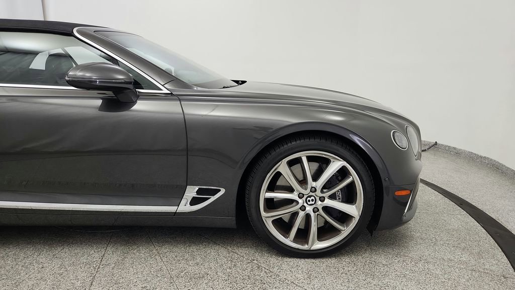 Used 2020 Bentley Continental GT image 33