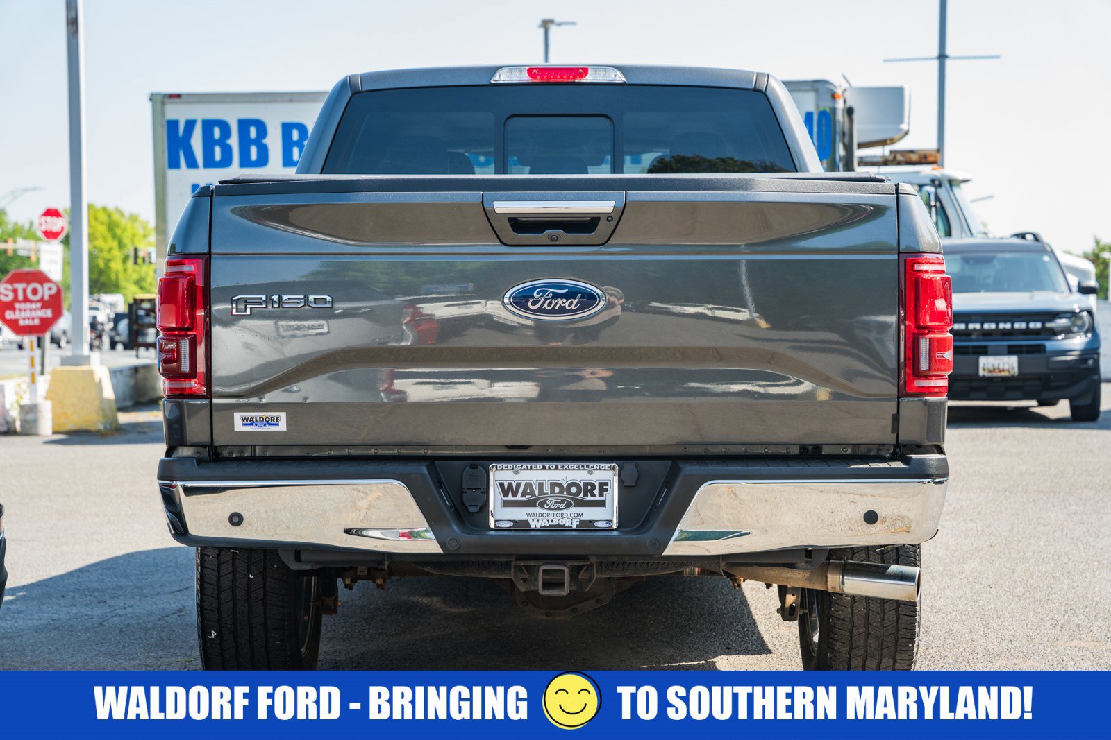 Used 2017 Ford F150 Lariat w/ Equipment Group 502A Luxury AWD/4WD image 5