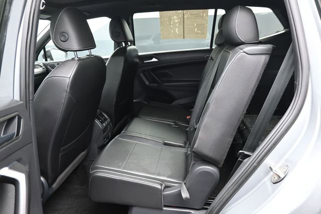 Used 2021 Volkswagen Tiguan SE R-Line FWD image 13
