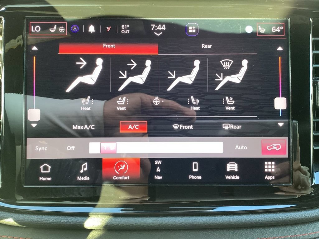 Used 2025 Dodge Durango GT AWD/4WD image 22