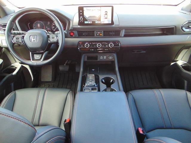 Certified 2025 Honda Pilot TrailSport image 23