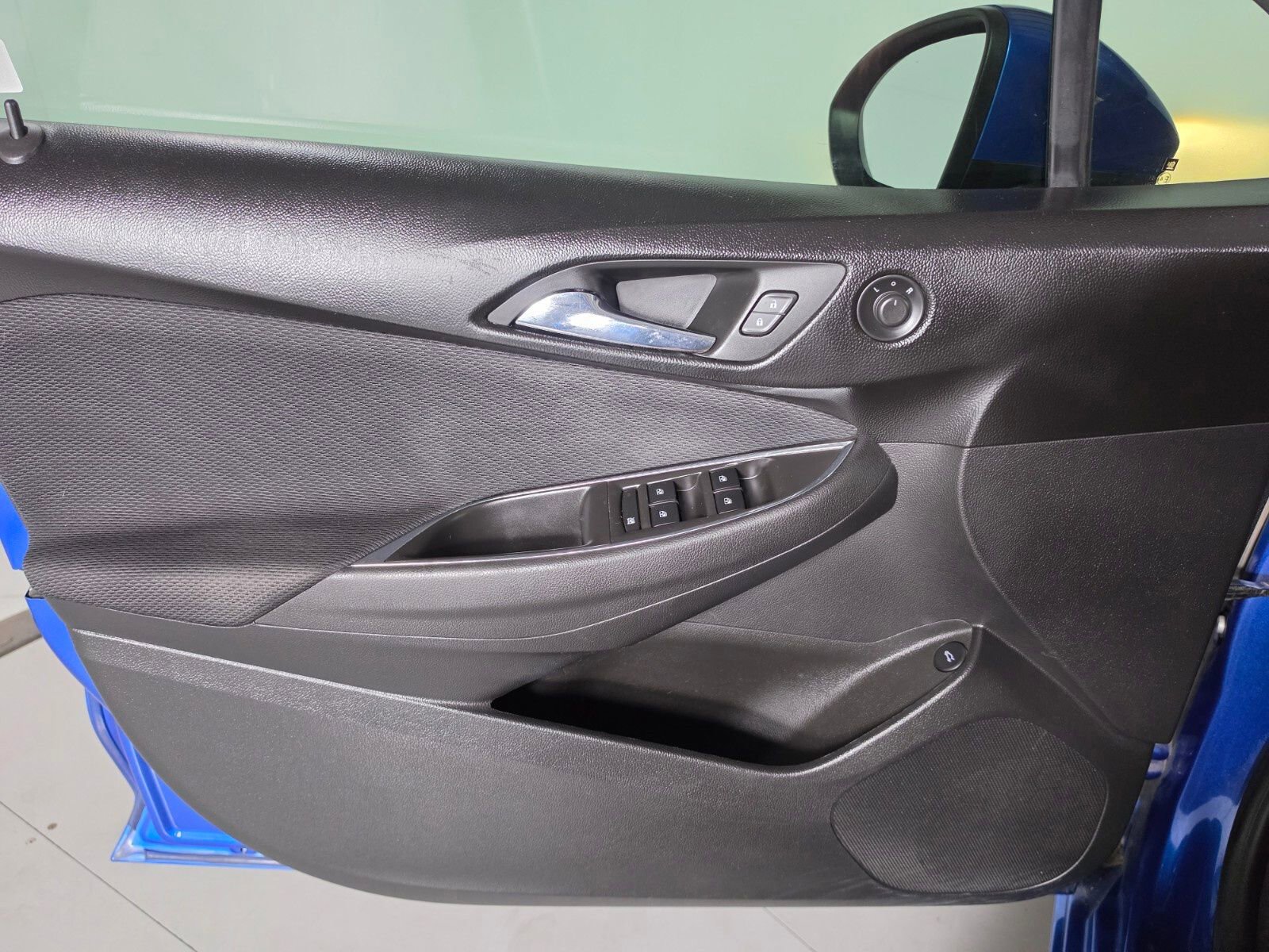 Used 2016 Chevrolet Cruze LT w/ Convenience Package FWD image 36