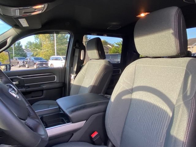Used 2024 RAM 3500 Big Horn w/ Sport Appearance Package AWD/4WD image 14