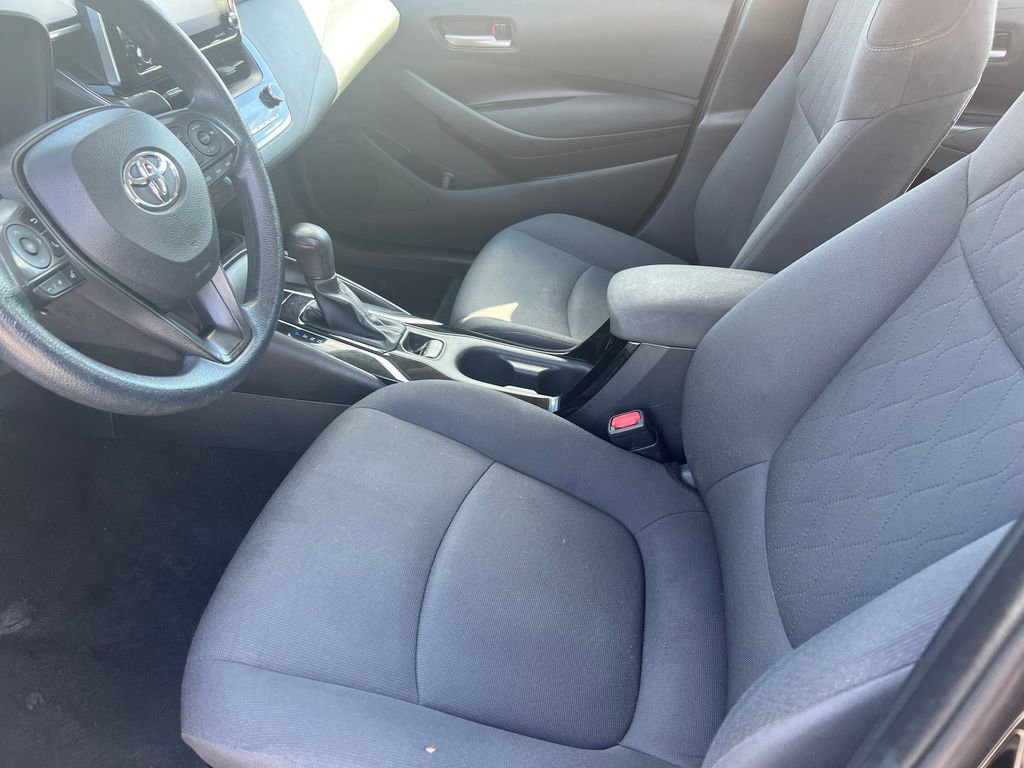 Used 2021 Toyota Corolla LE FWD image 9