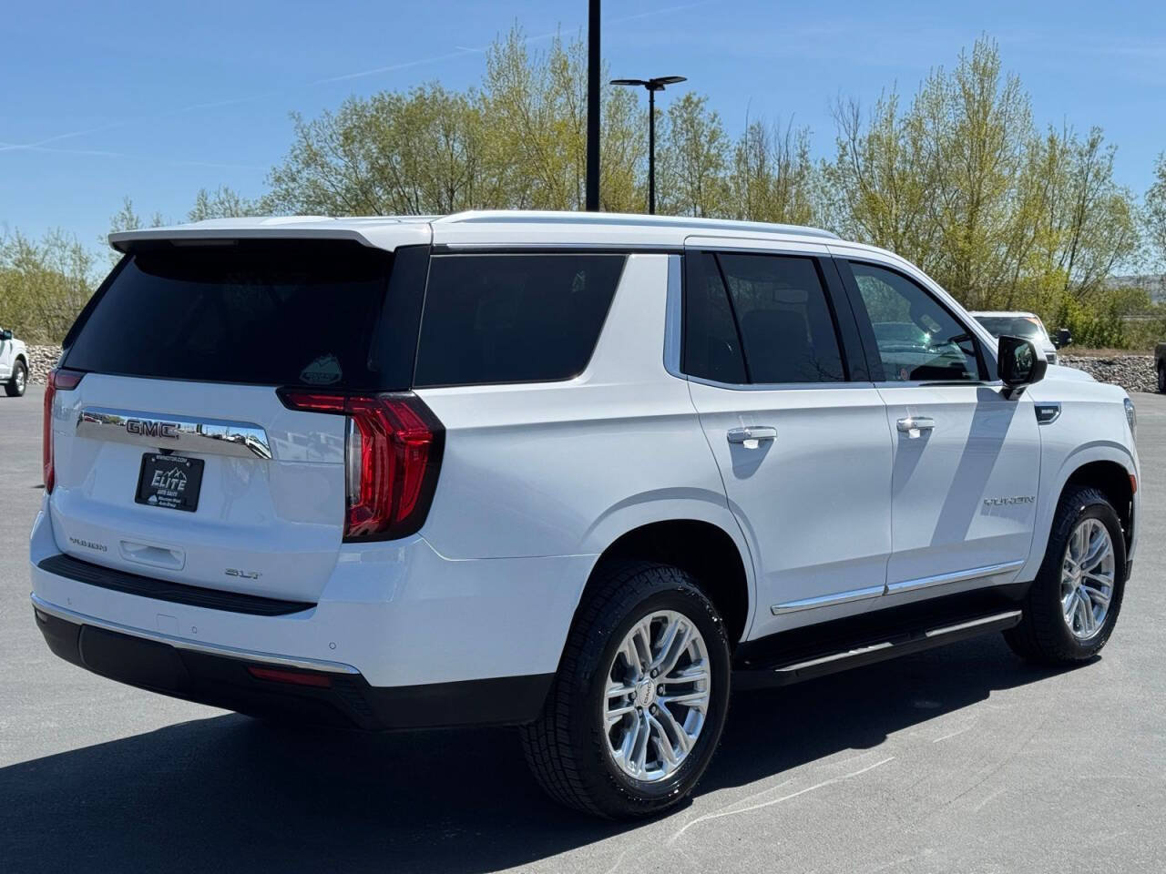Used 2021 GMC Yukon SLT AWD/4WD image 10