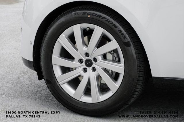 New 2026 Land Rover Range Rover SE image 51