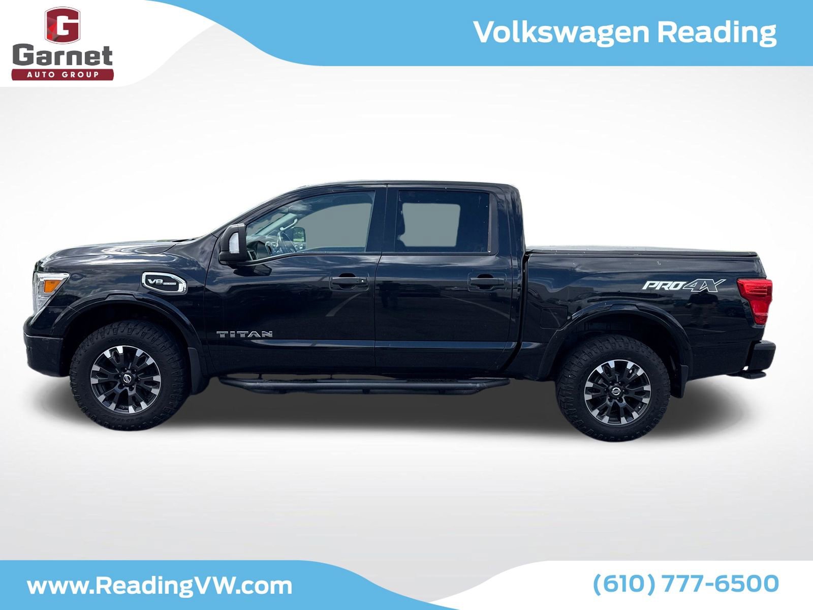 Used 2017 Nissan Titan PRO-4X w/ Pro-4x Convenience Package AWD/4WD image 2