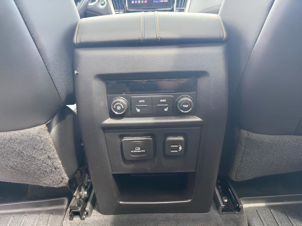 Used 2021 Chevrolet Traverse Premier w/ Redline Edition image 31