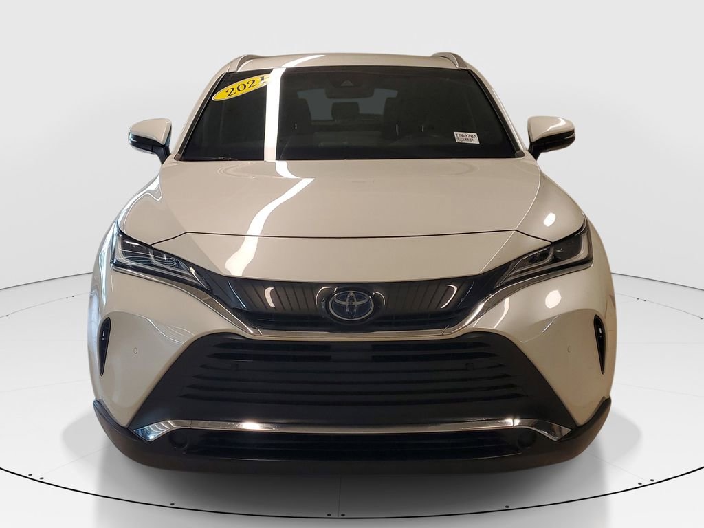 Used 2021 Toyota Venza XLE w/ Softex Package image 2