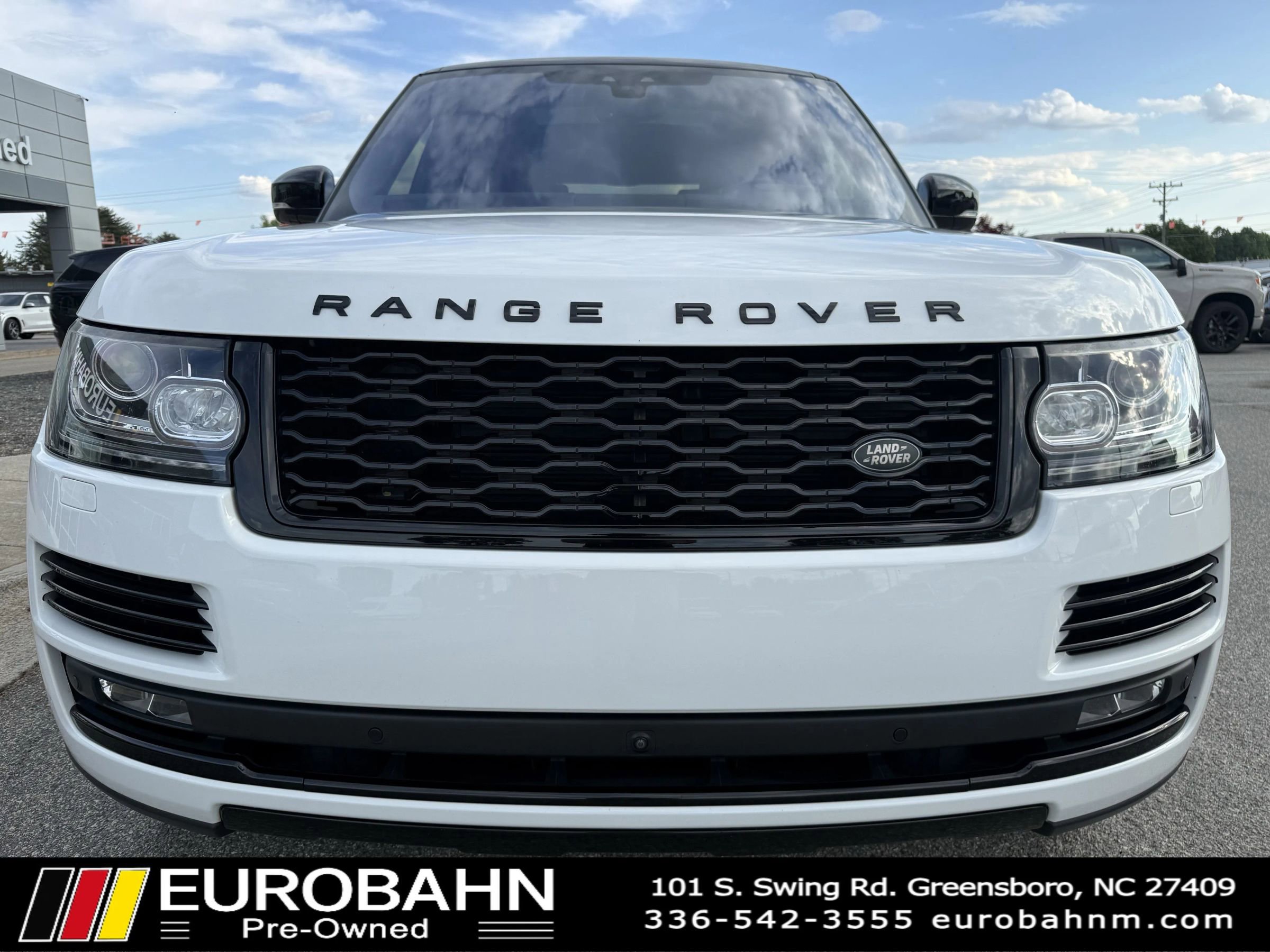 Used 2017 Land Rover Range Rover HSE AWD/4WD image 25