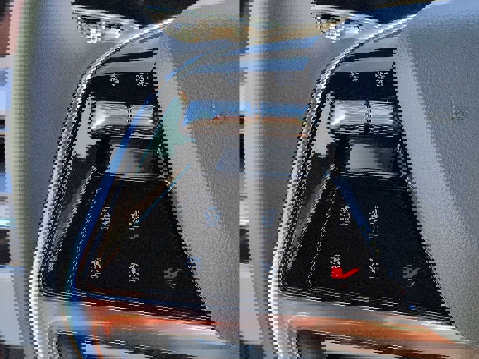 New 2026 Cadillac Vistiq Sport image 15