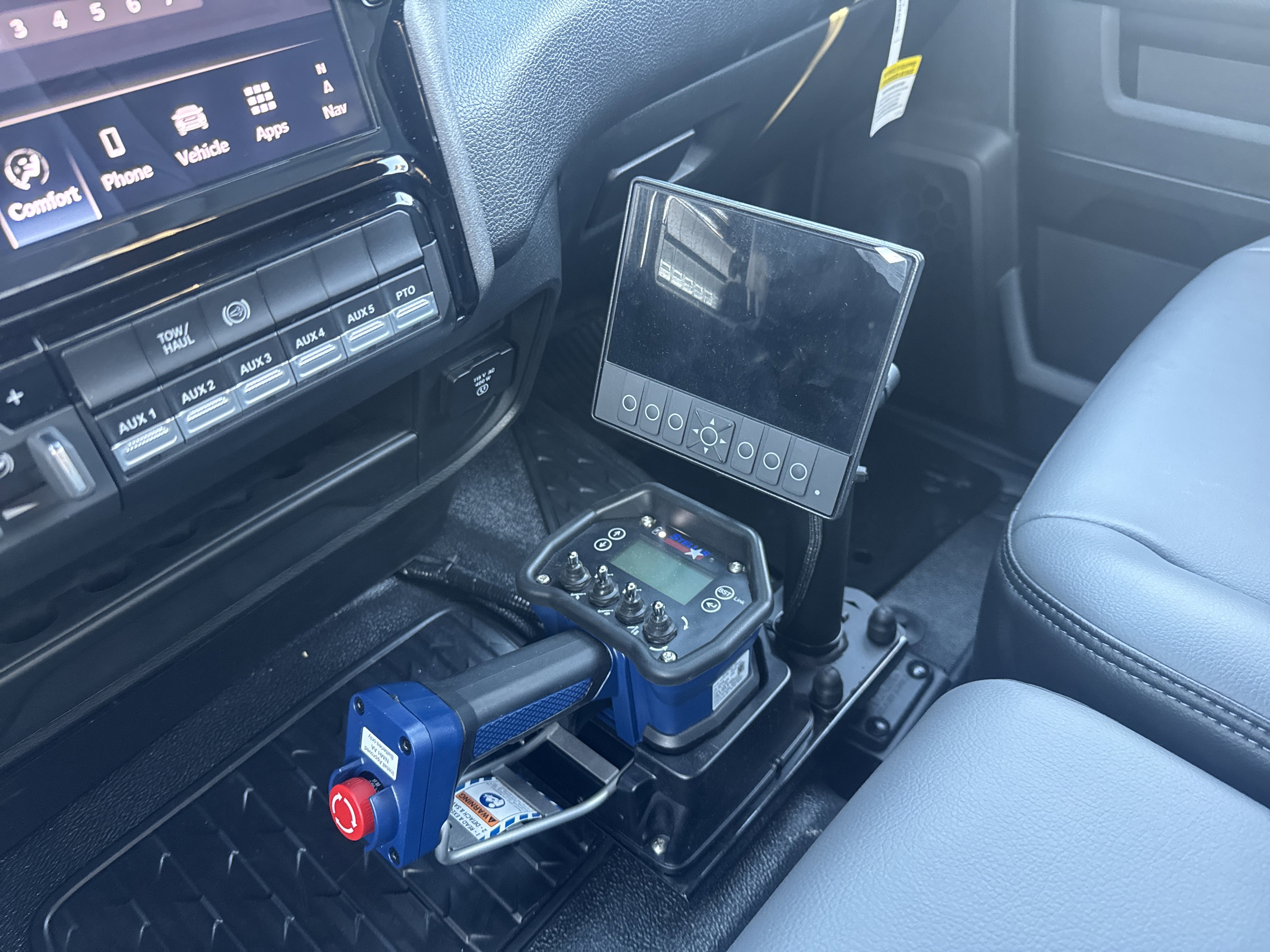 New 2025 RAM 5500 Tradesman image 30