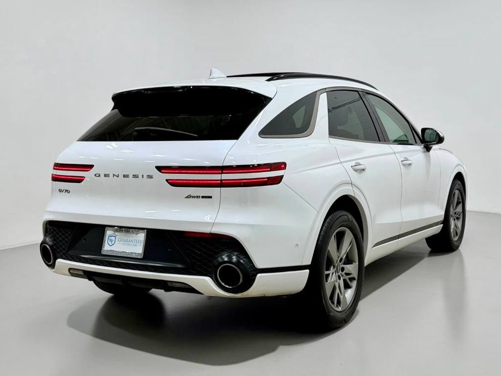 Used 2023 Genesis GV70 3.5T Sport w/ Sport Advanced Package AWD/4WD image 19