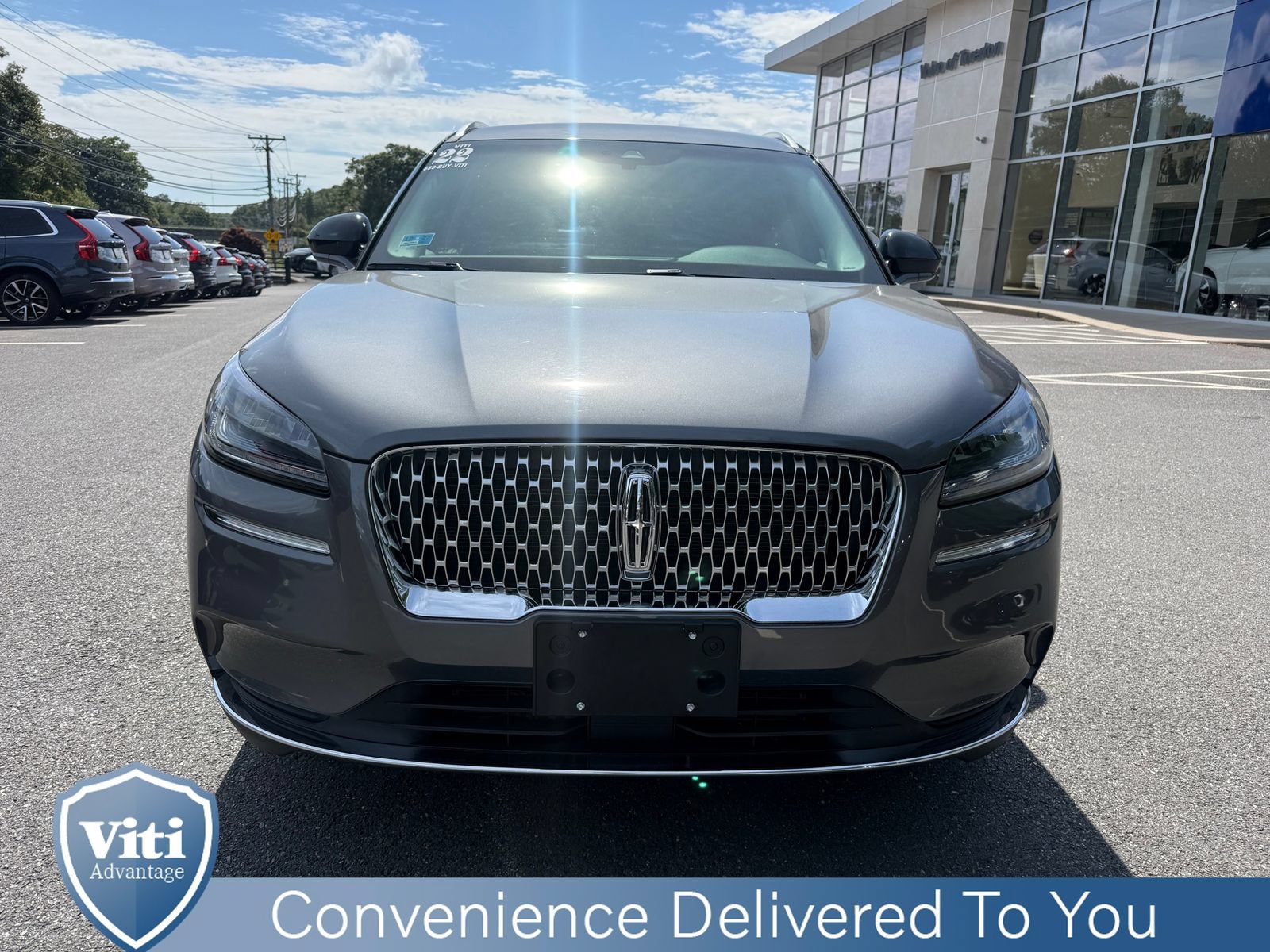 Used 2022 Lincoln Corsair AWD w/ Equipment Group 101A image 3
