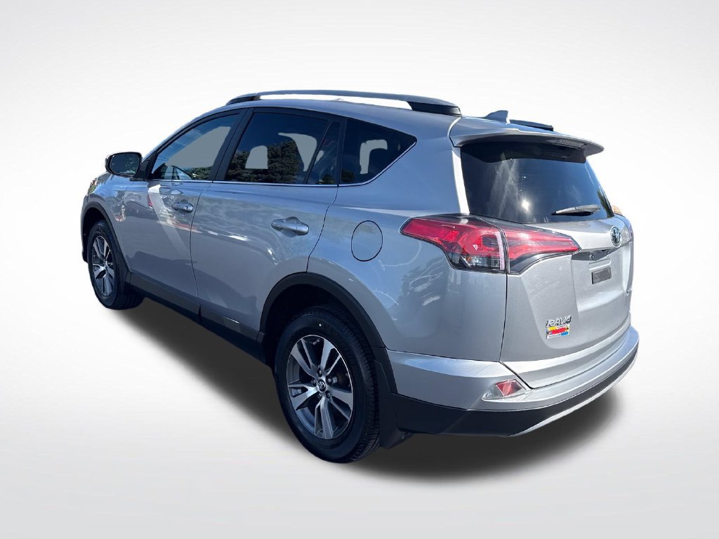 Used 2017 Toyota RAV4 XLE w/ Plus Extra Value Package AWD/4WD image 3