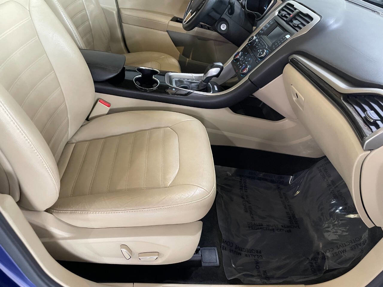 Used 2016 Ford Fusion SE w/ Equipment Group 502A image 27