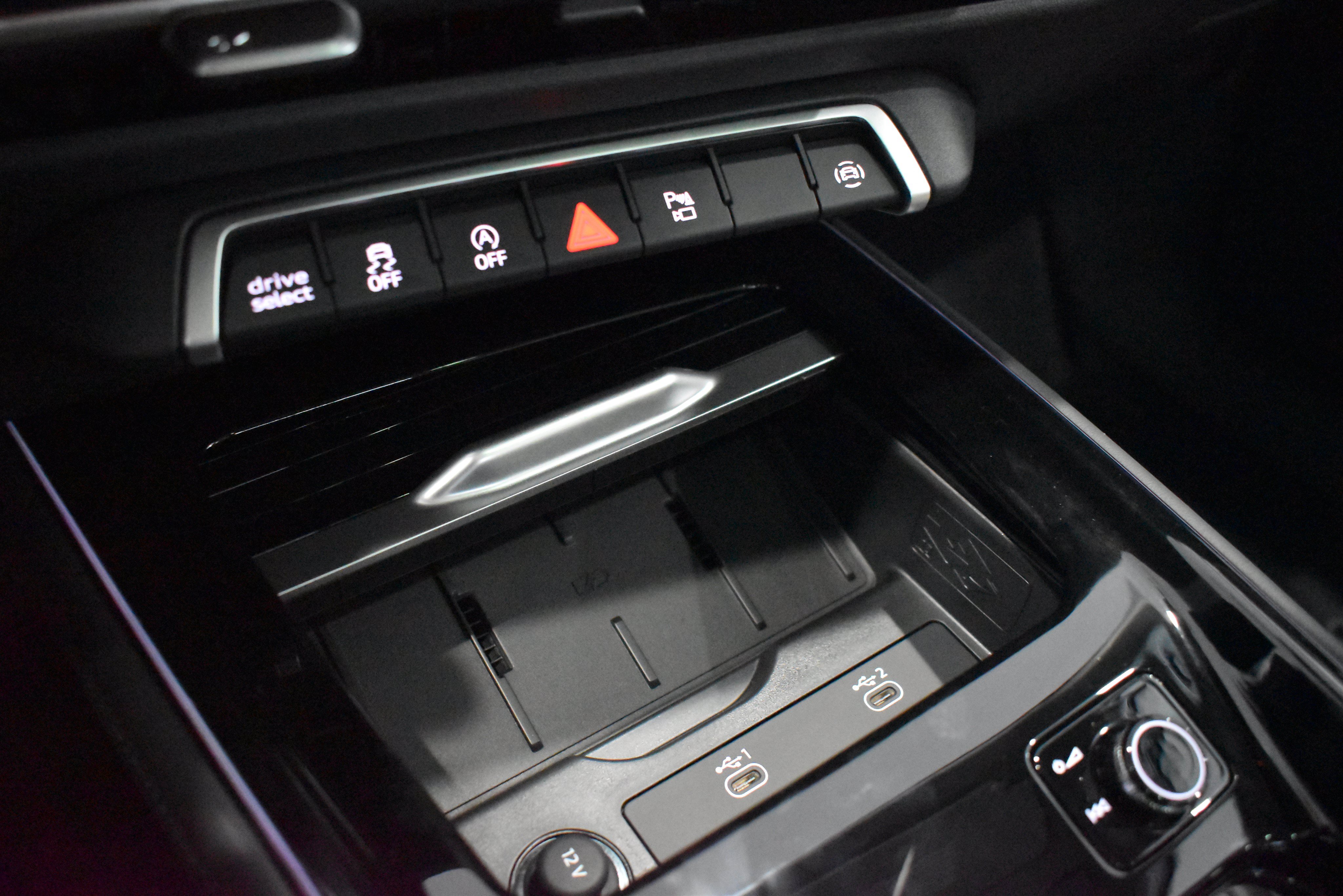 New 2026 Audi Q3 quattro 2.0T AWD/4WD image 15