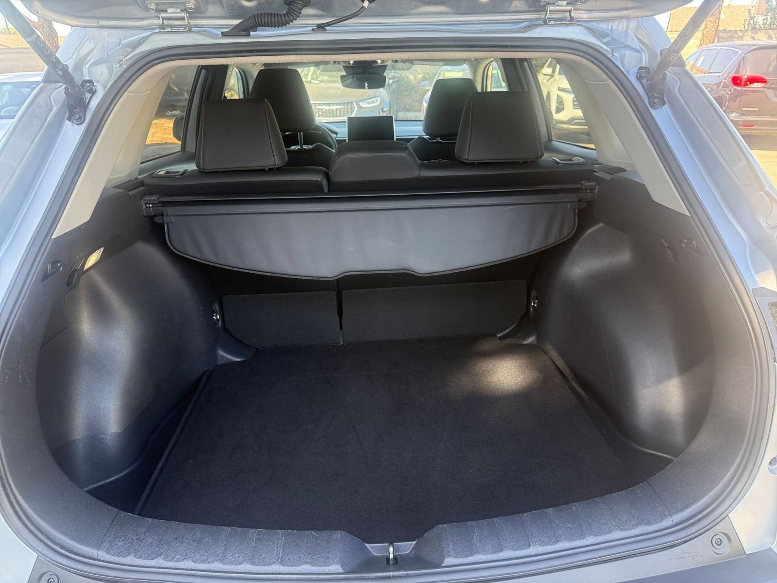 Used 2026 Toyota Corolla Cross XLE FWD image 27