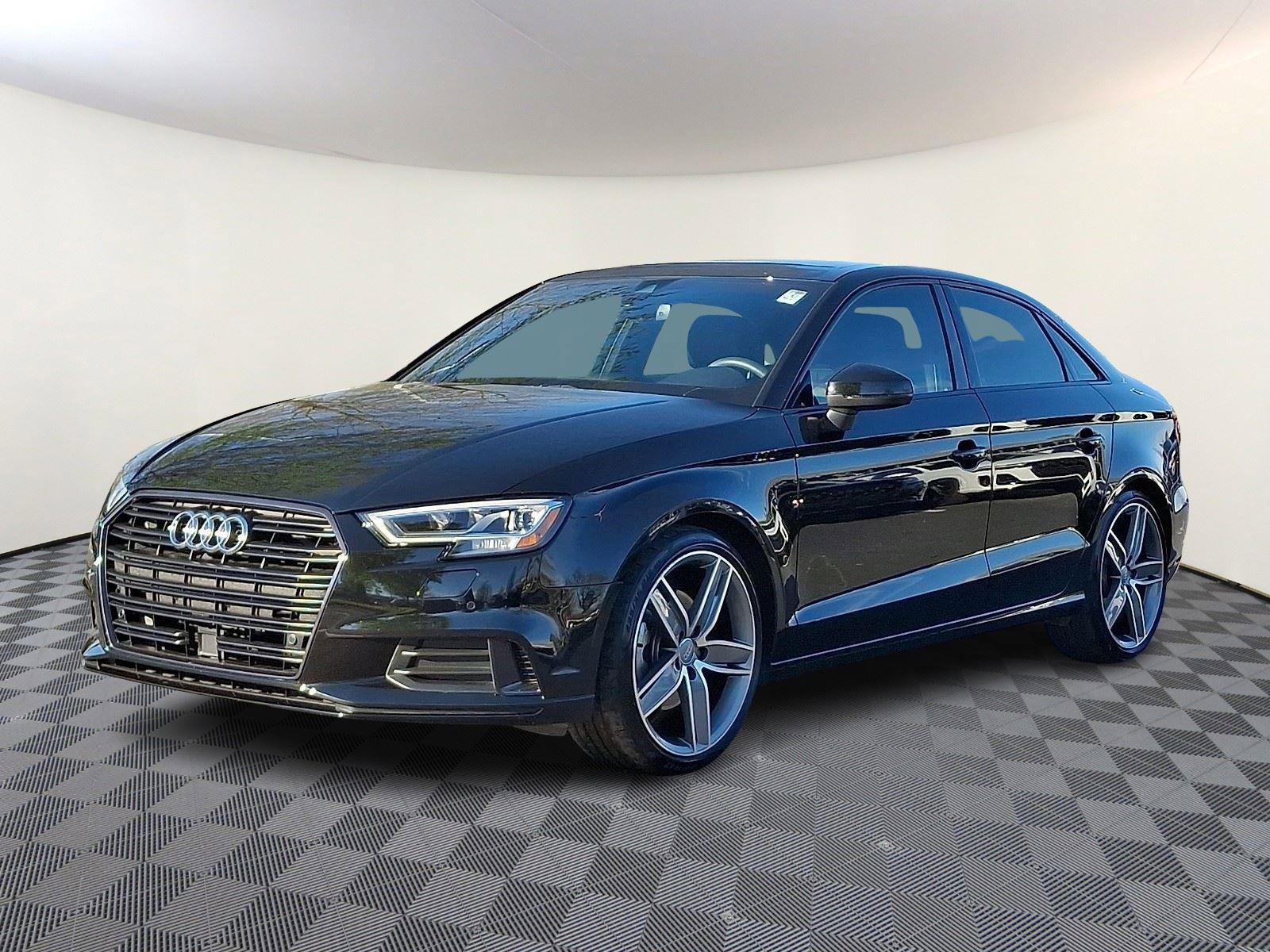Used 2020 Audi A3 2.0T Premium Plus FWD image 3