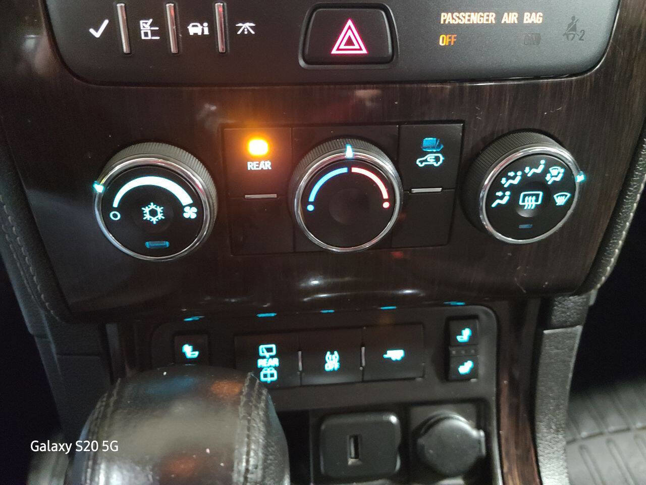 Used 2017 Chevrolet Traverse LT w/ Style and Technology Package image 35